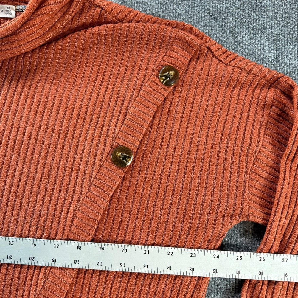 Retrology Womens 1X Rust Orange Ribbed Cowl Neck Asymmetrical Button Top Cottage - Picture 3 of 6